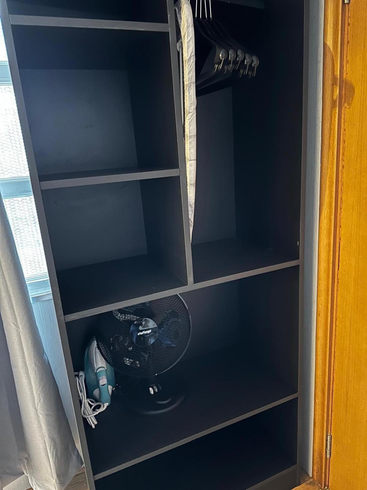 Fb1-Spacious Basement Studio Flat Fits 2- Near Hyde Park 伦敦 外观 照片